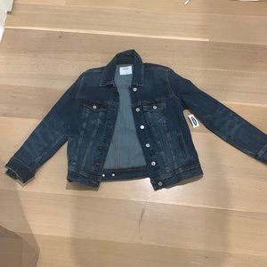Old navy jean jacket size small